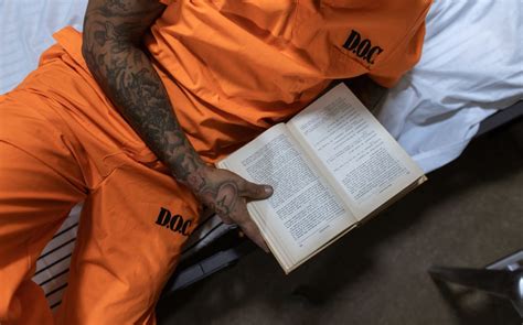 How to Send Books to Inmates from Amazon: A Comprehensive Guide with Q&A